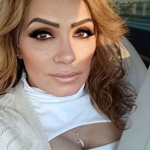 Meet your Posher, Yesenia